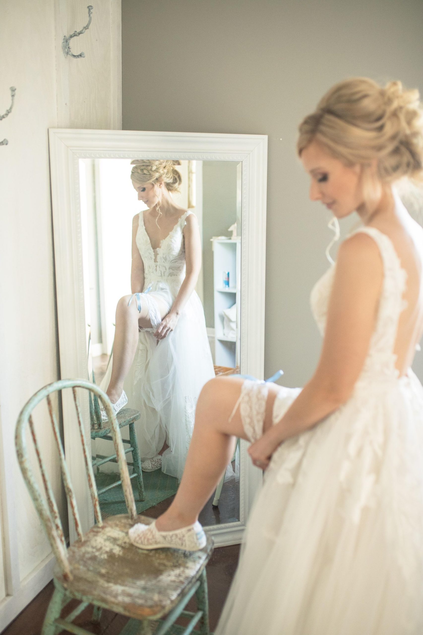 wedding day poses for brides