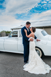 vintage car wedding photos