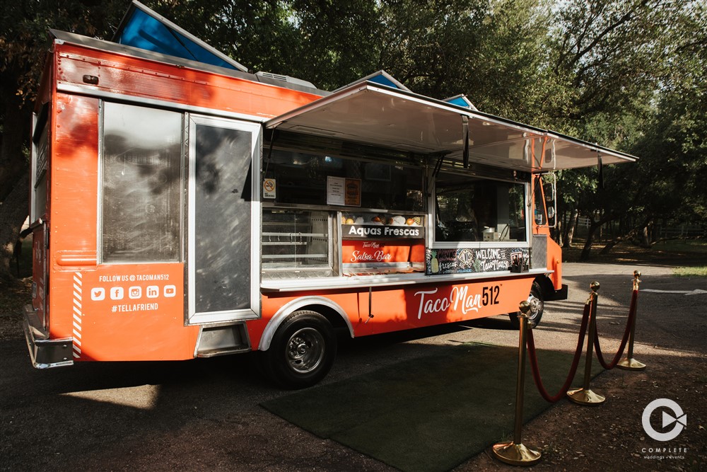 Pros and Cons of Food Trucks for Houston Weddings