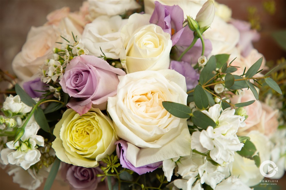 How to Plan a Bridal Shower FLORALS, LOVE, WEDDING, BRIDAL SHOWER