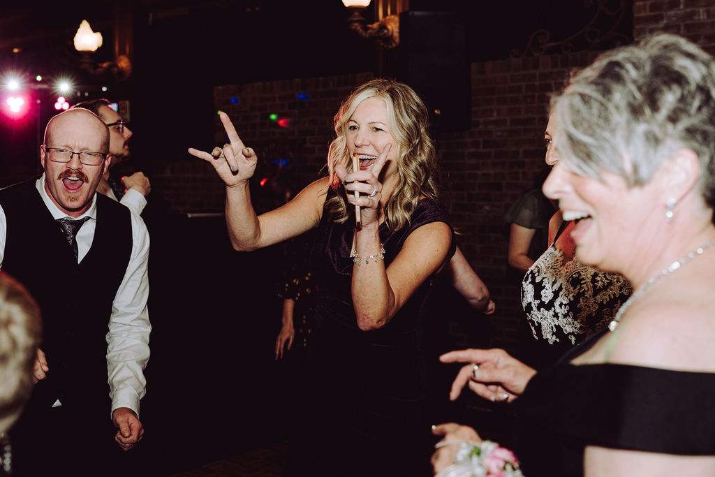 How to Make Your Indianapolis Wedding Guest List