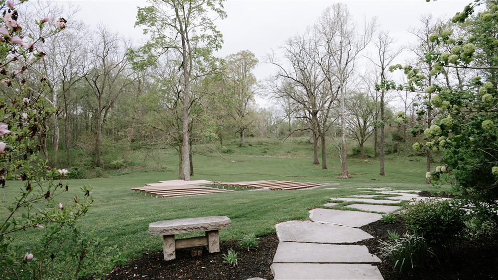 Indianapolis Wedding Venues with Outdoor Ceremony Space