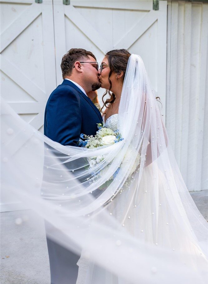wedding at Dappled Willow