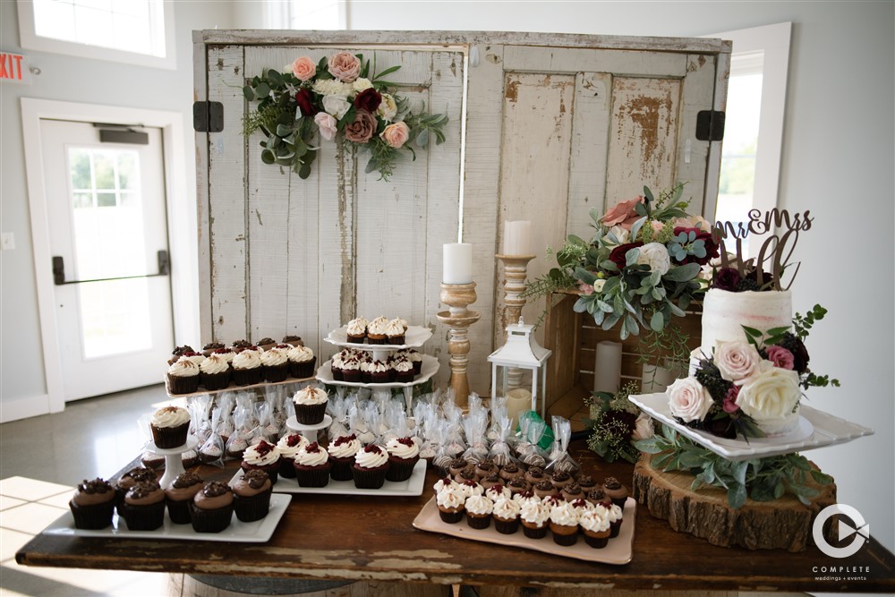 Cake table, wedding, dessert
