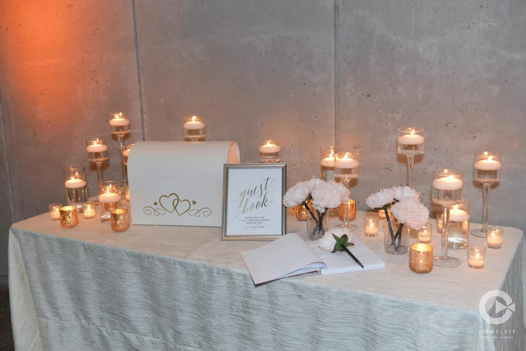 guest book table decor