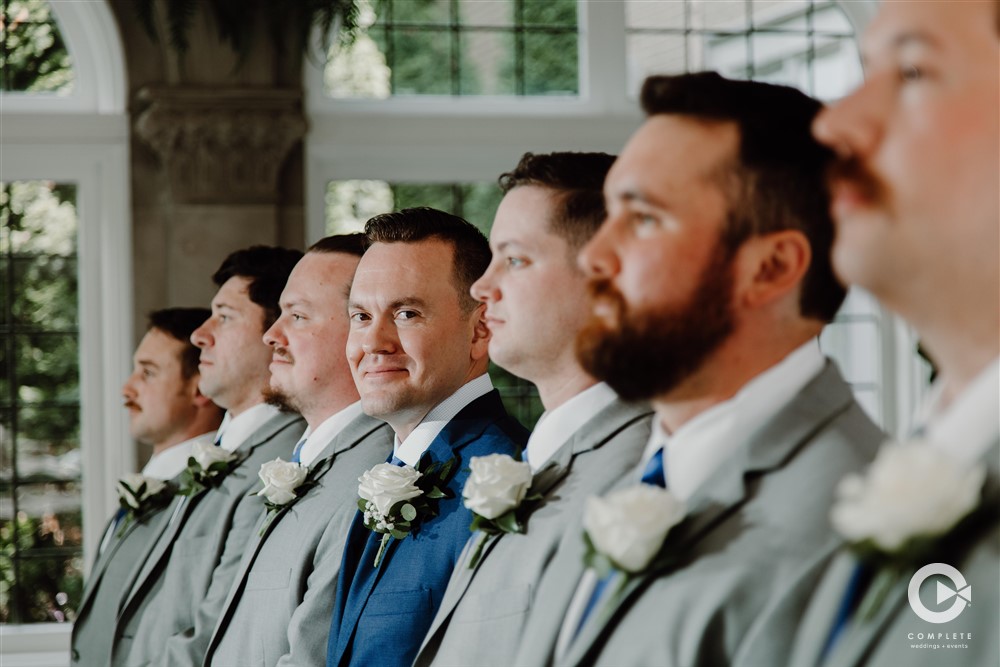 groomsmen photo