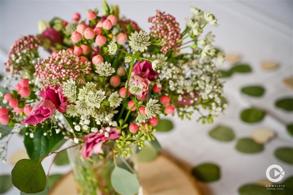 Real vs. Faux Wedding Flowers