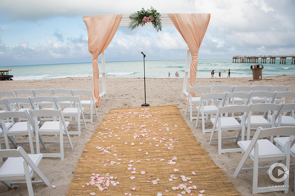 Florida Beach wedding ceremony