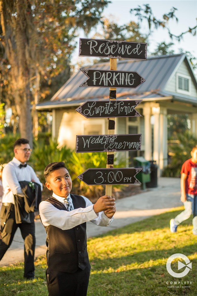 signage - wedding planning checklist