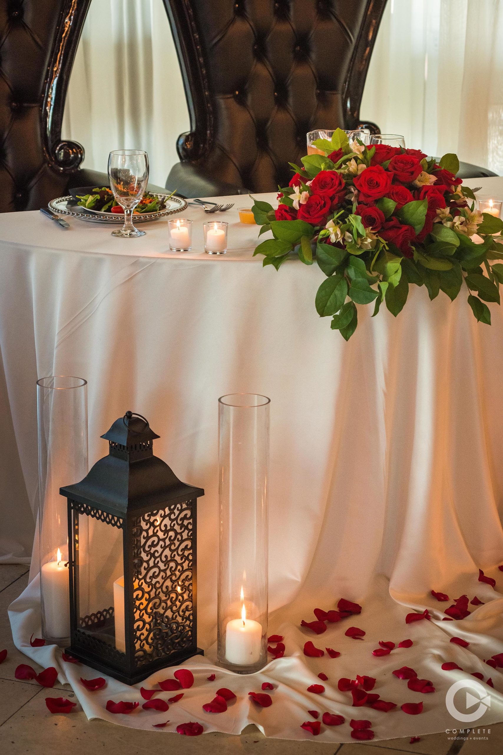 sweetheart table candle light
