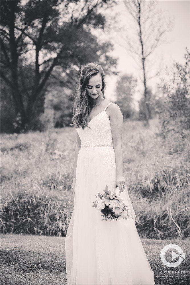 Bridal portrait taken right outside of Jacksonville FL during wedding reception