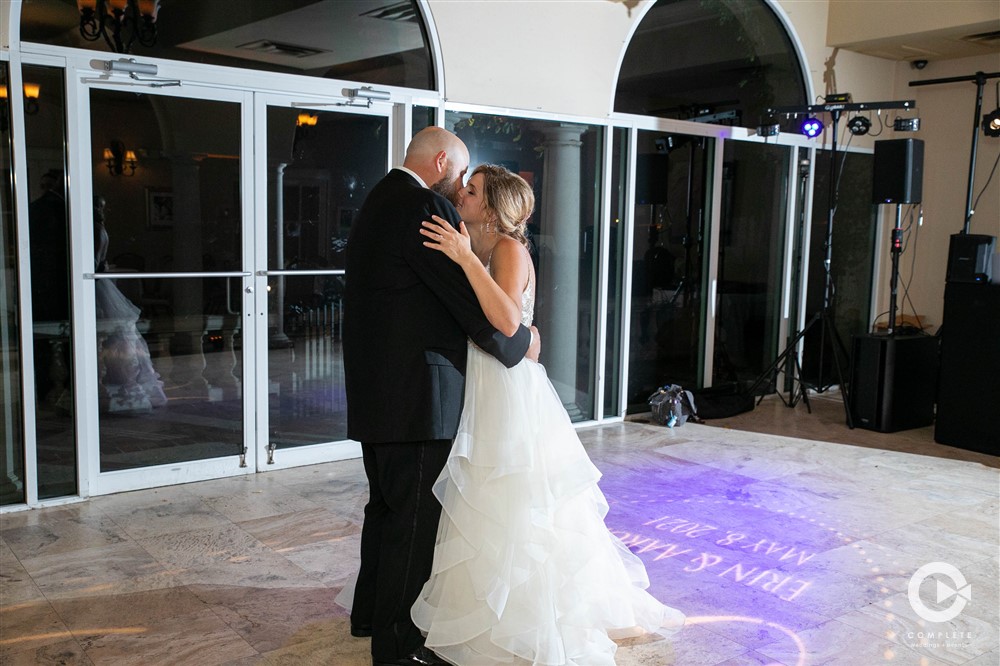 Bride and groom first dance, Club Continental Wedding