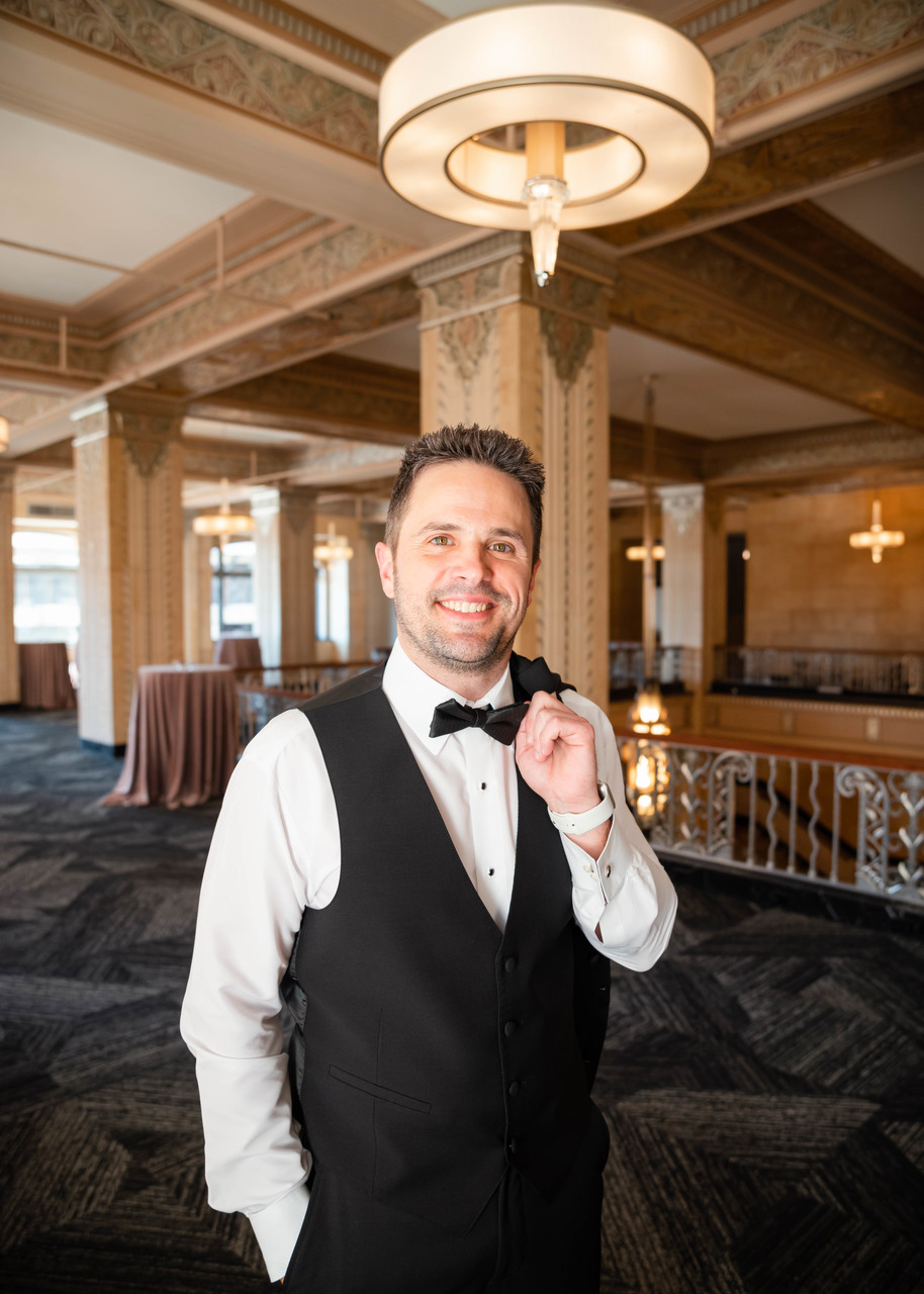 groom in bowtie