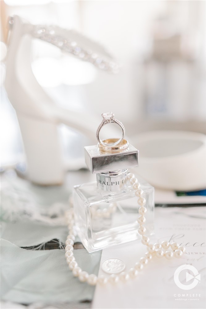 Wedding Ring, Wedding Details