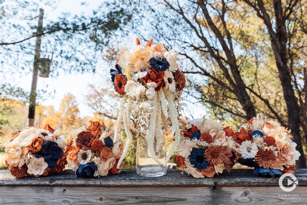 navy and orange wedding flowers
