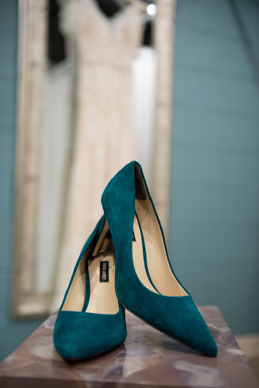 green heels - wedding shoe trends