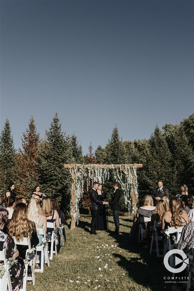 wedding at Cedar Valley Forest