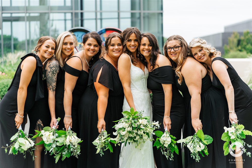 bride & bridesmaids