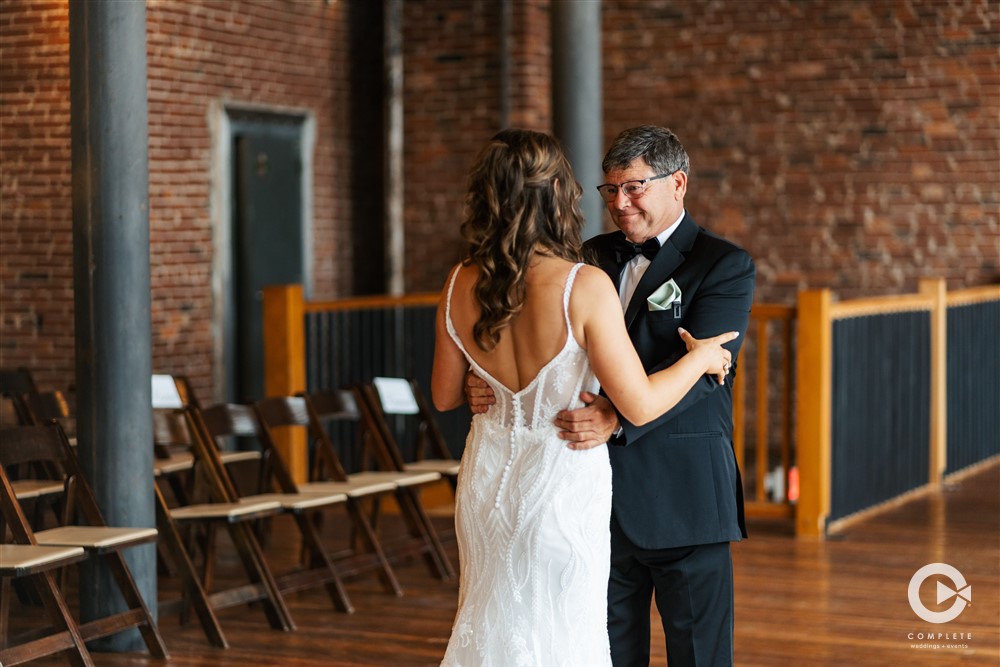 father daughter first look