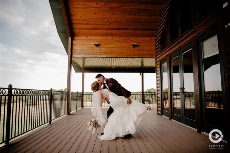 Kansas Bride & Groom Wedding Photography