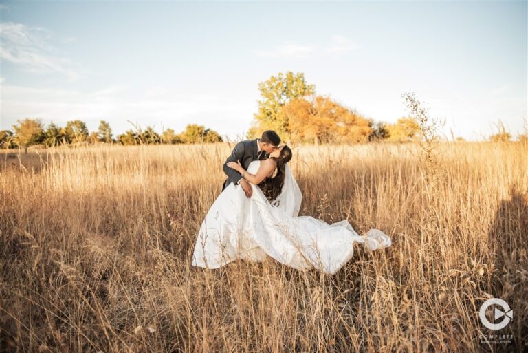 Kansas Bride & Groom Wedding Photography