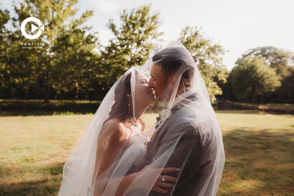 July Reviews Kansas Weddings