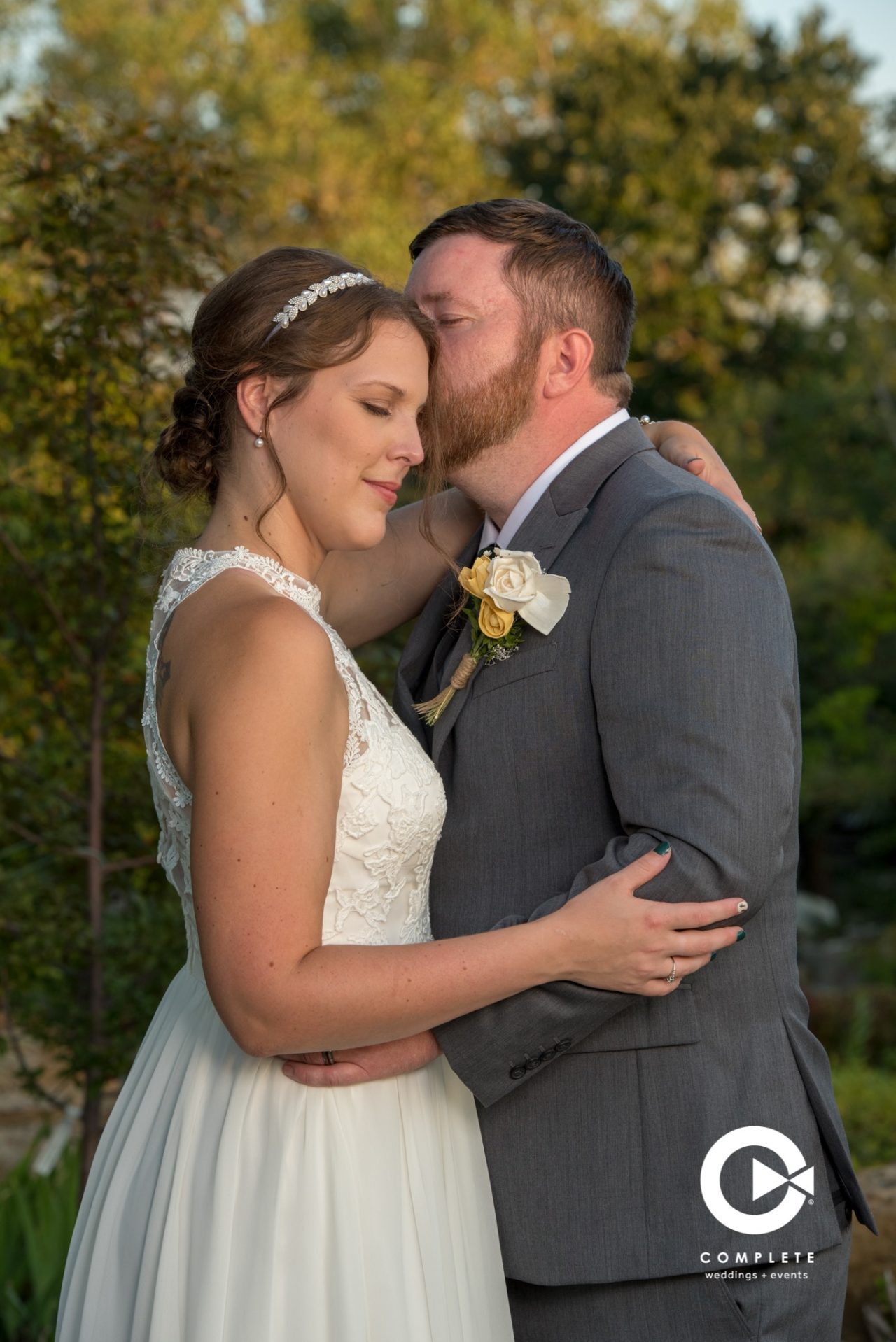 Kansas Bride & Groom