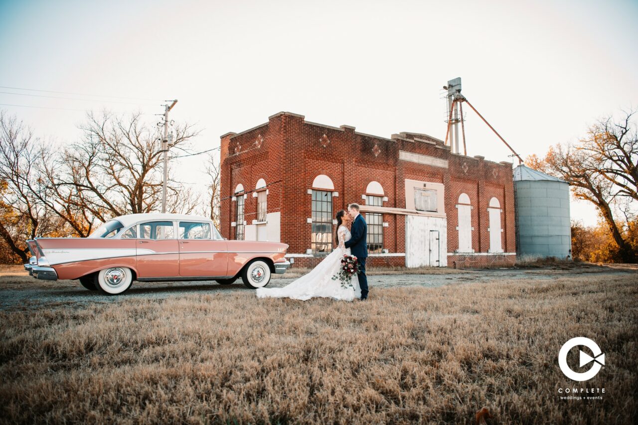 Kansas Bride & Groom