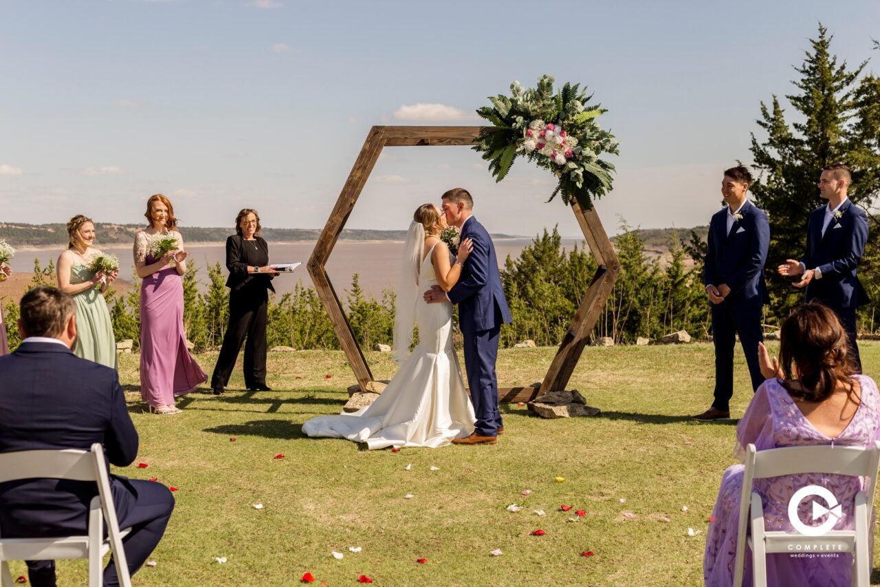 Summer Wedding Colors + Themes Kansas Weddings