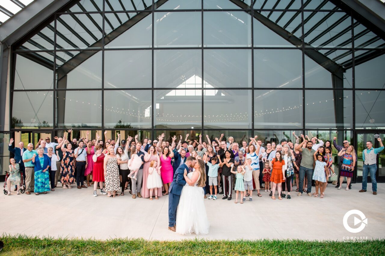 Big Wedding vs. Small Wedding: Pros & Cons