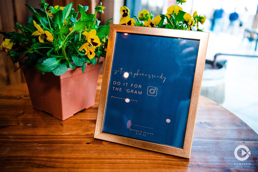 Unique Ways to Utilize Social Media at Your Wedding