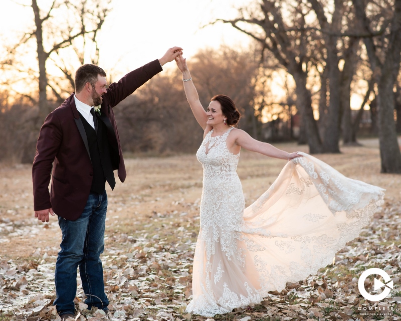 Kansas Bride & Groom Creating Your Wedding Day Timeline