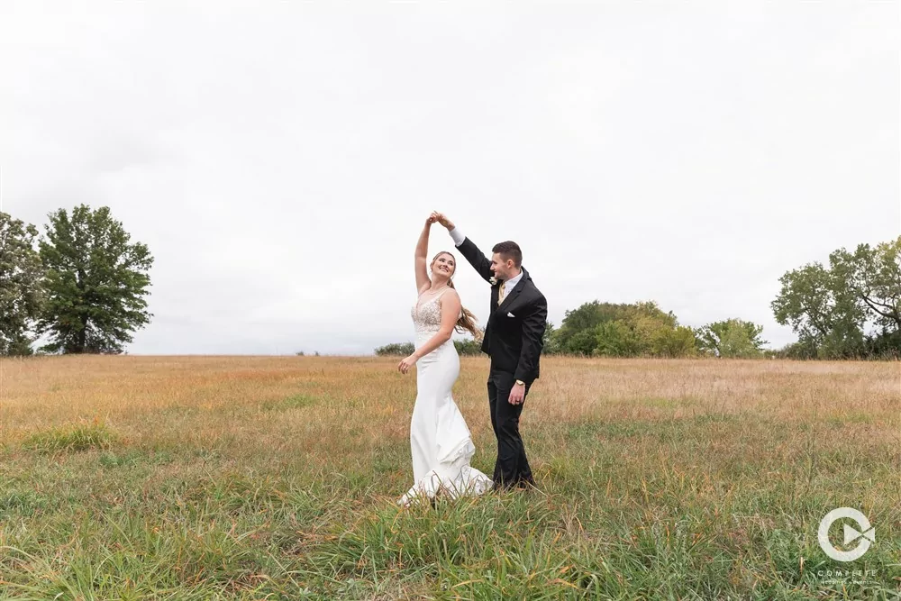Kansas Wedding Photography Bride & Groom