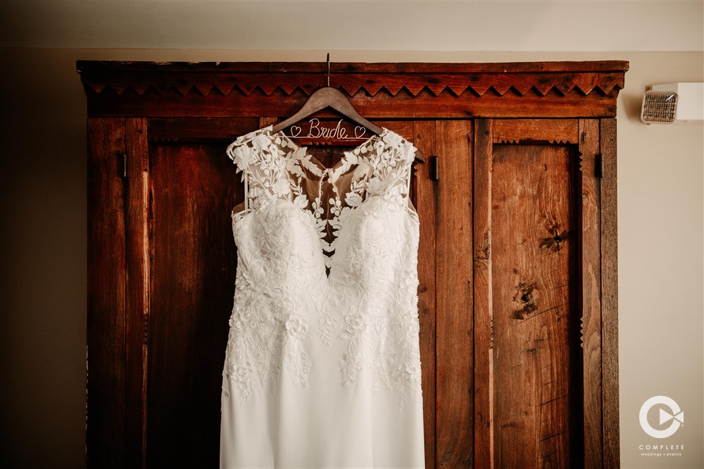 Kansas Wedding Dress Budget