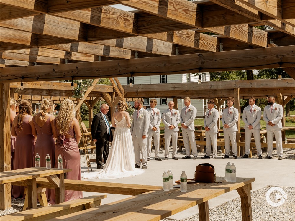 Kearney Wedding Venues with Outdoor Ceremony Space