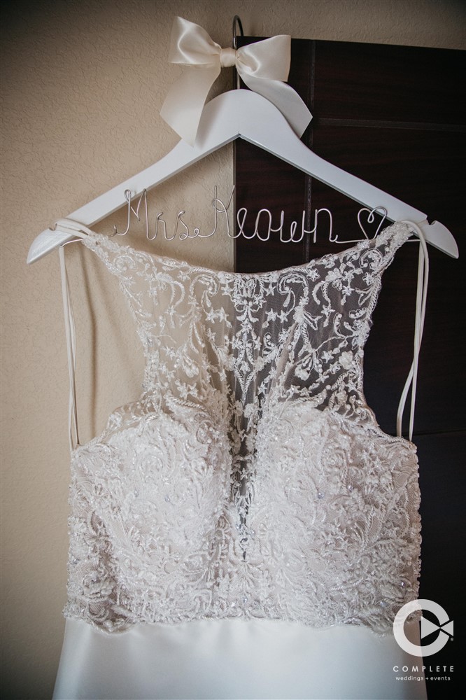 broidery wedding dress