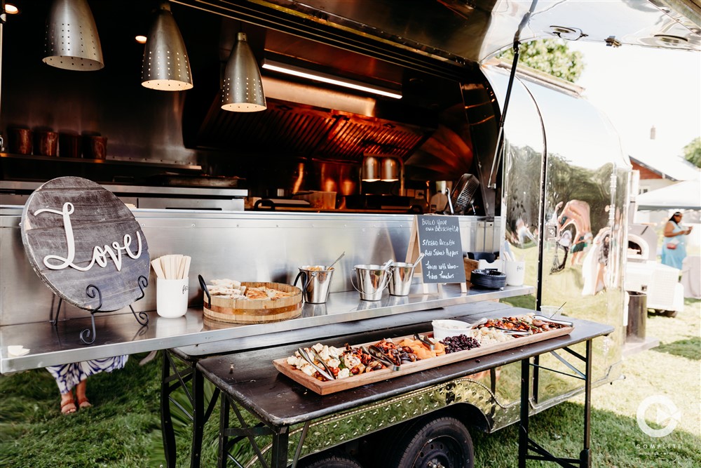 pizza food truck for wedding reception