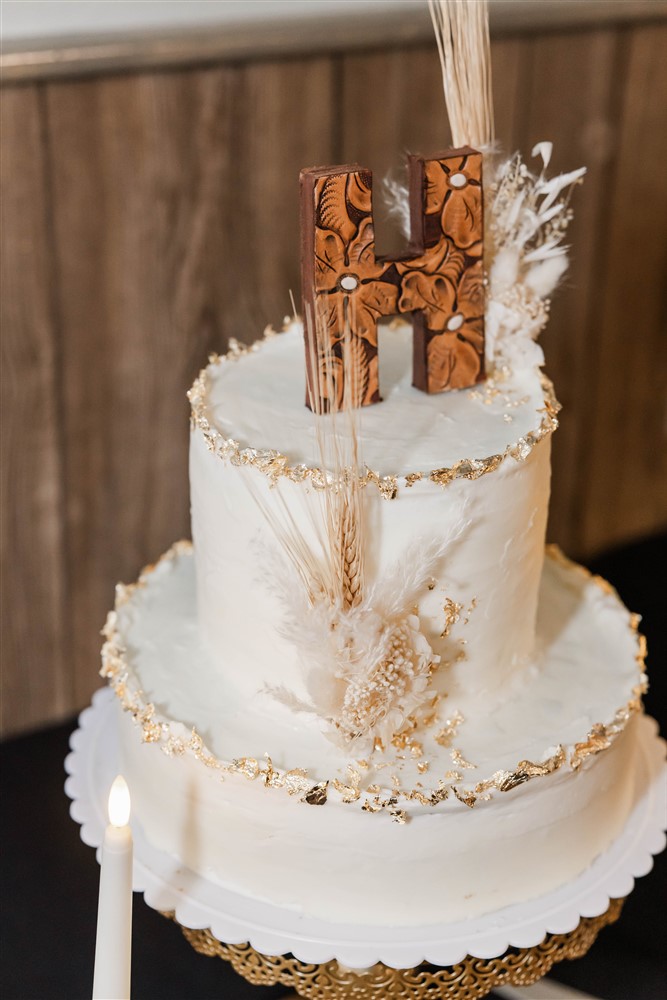 western wedding cake inspo