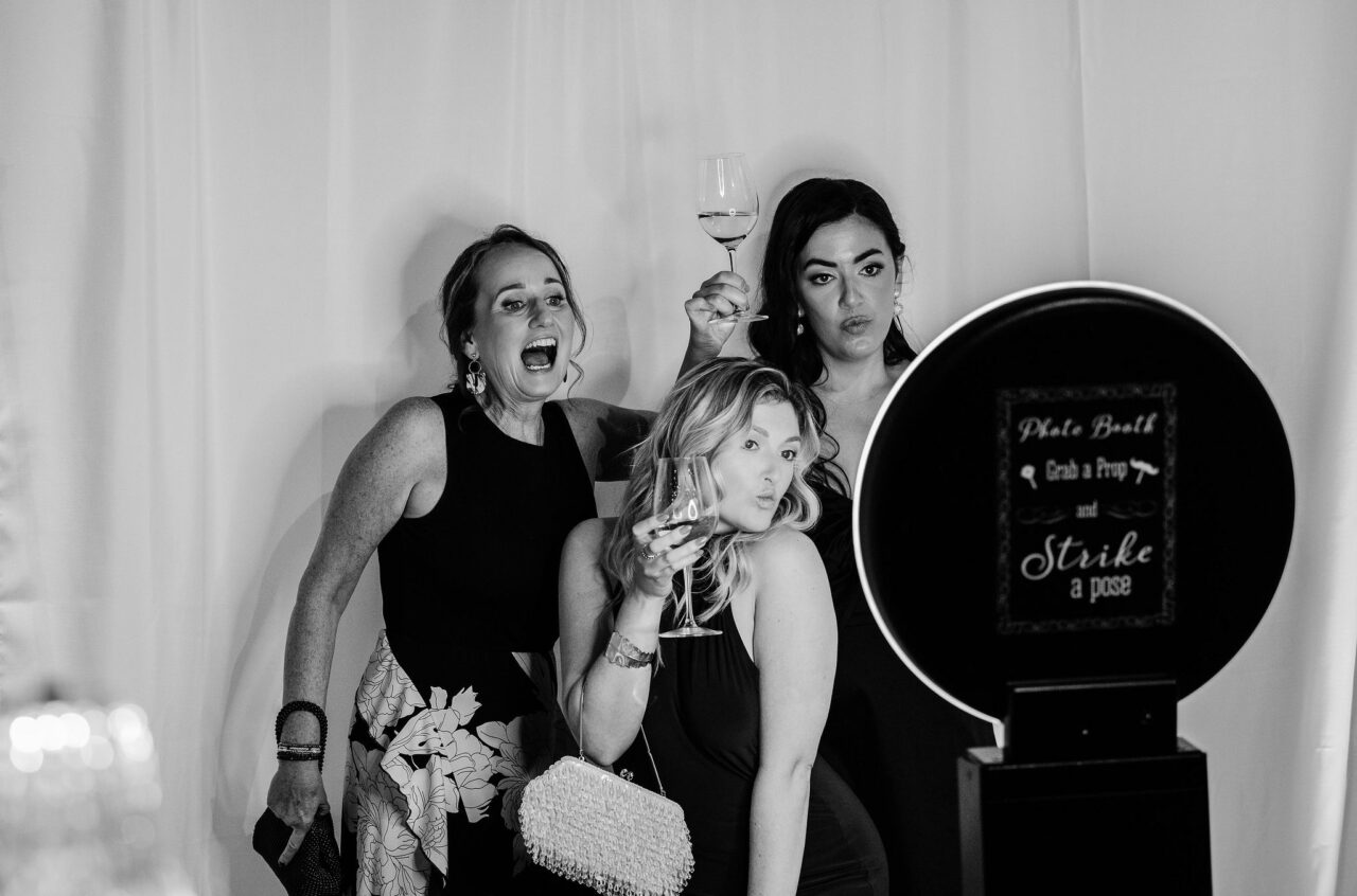 Omaha Wedding Photo Booth
