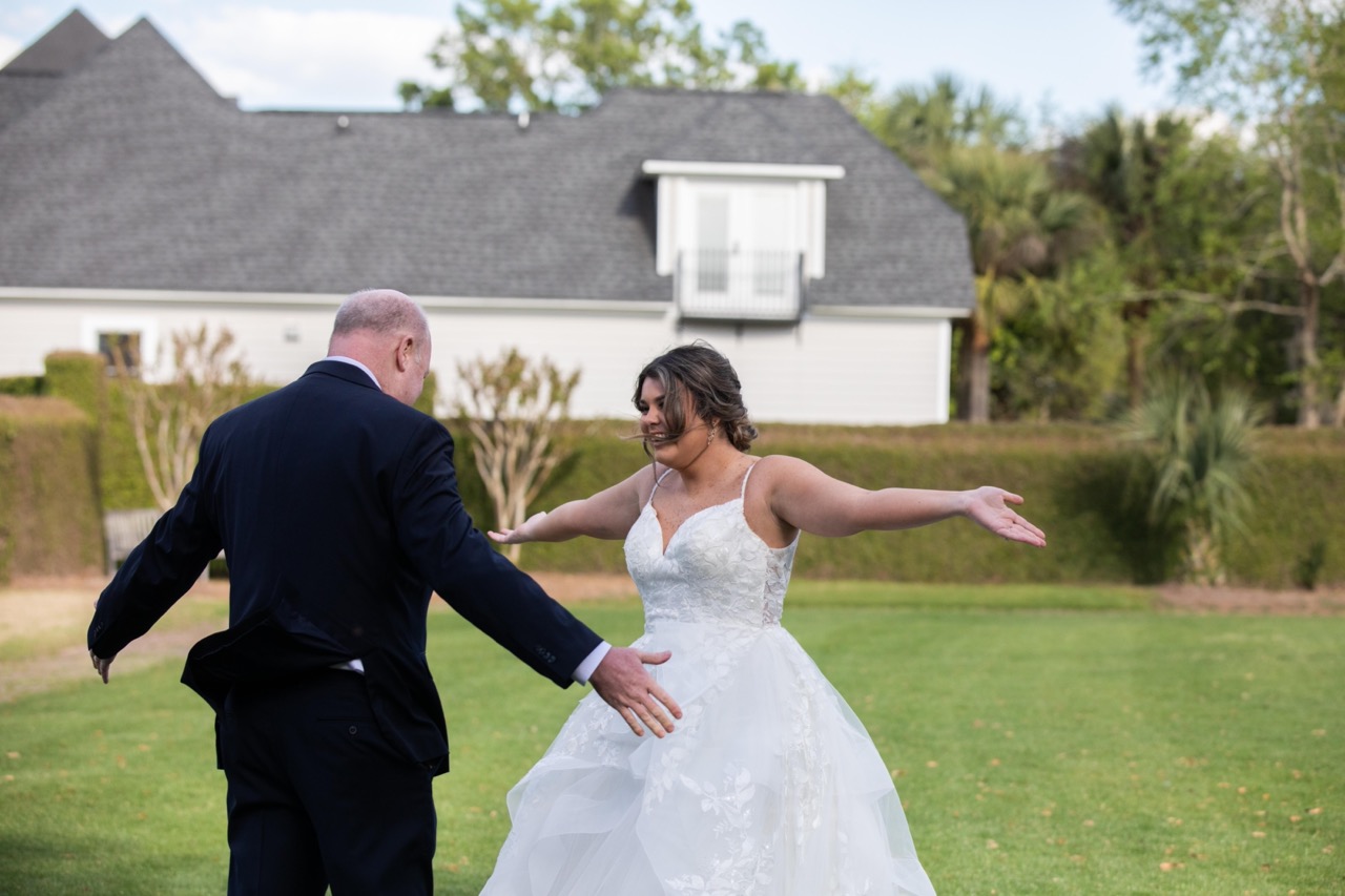 First look photos between father and daughter