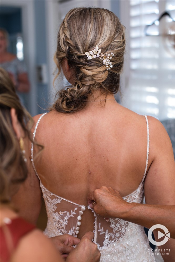 bride getting ready