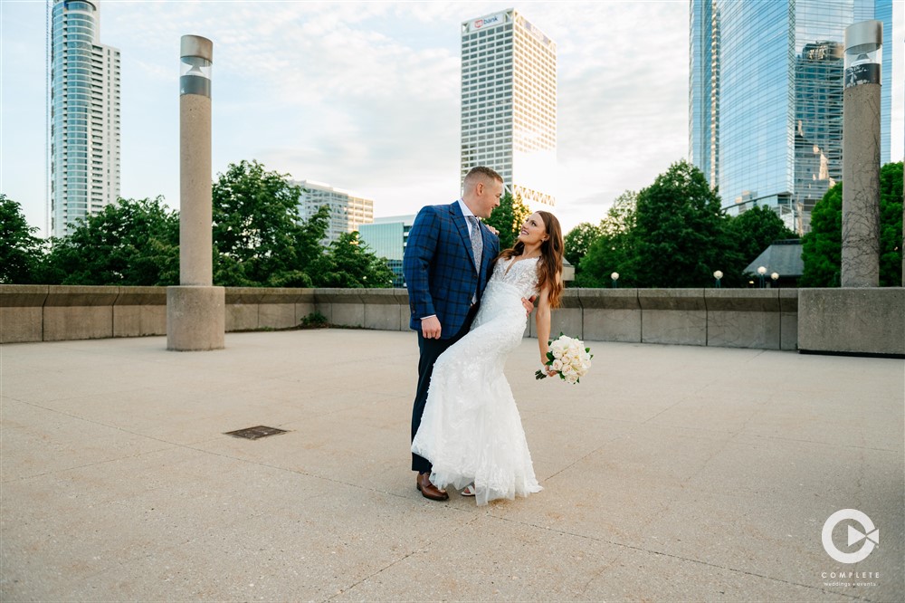 Allison + David's Stunning Wedding Day at the Milwaukee War Memorial