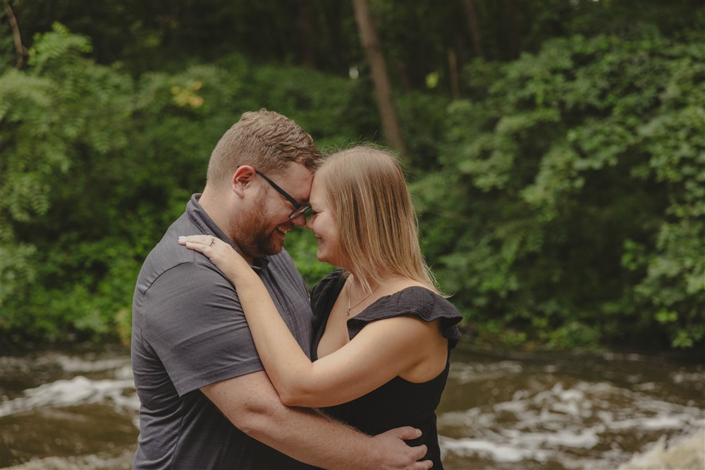 Minnesota Fall Engagement Photos in Coon Rapids