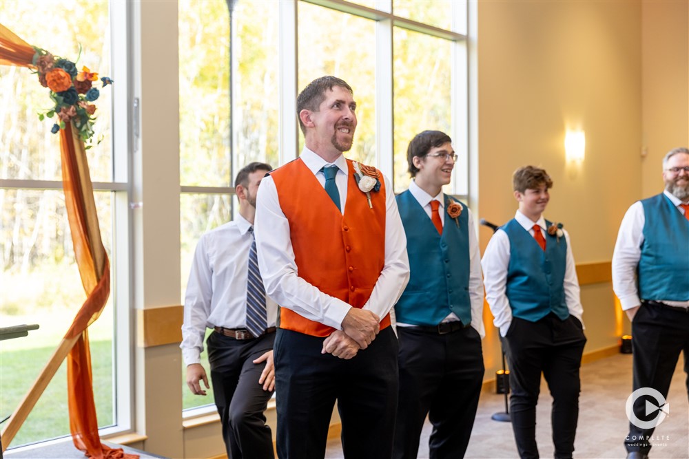 Minnesota Fall Wedding at the Braham Event Center