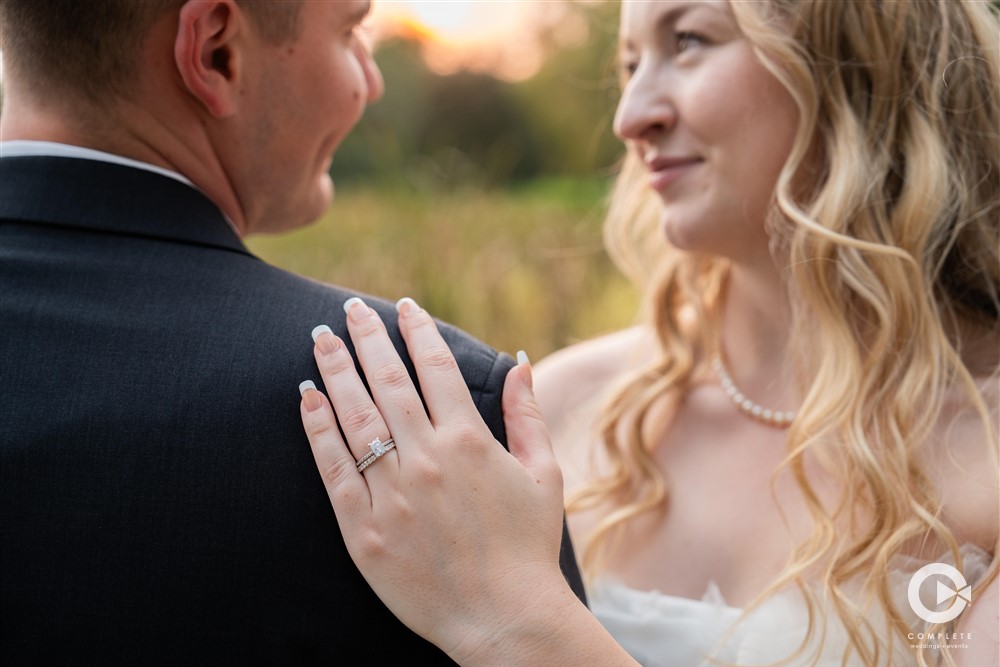 Beautiful Wedding at Mendakota Country Club