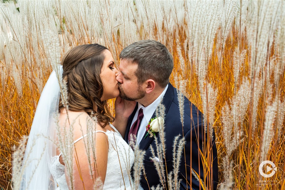 The Ultimate Minnesota Fall Wedding Guide