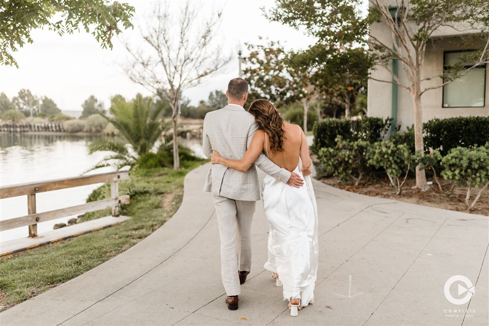 Why Small Moments Matter in Wedding Photography