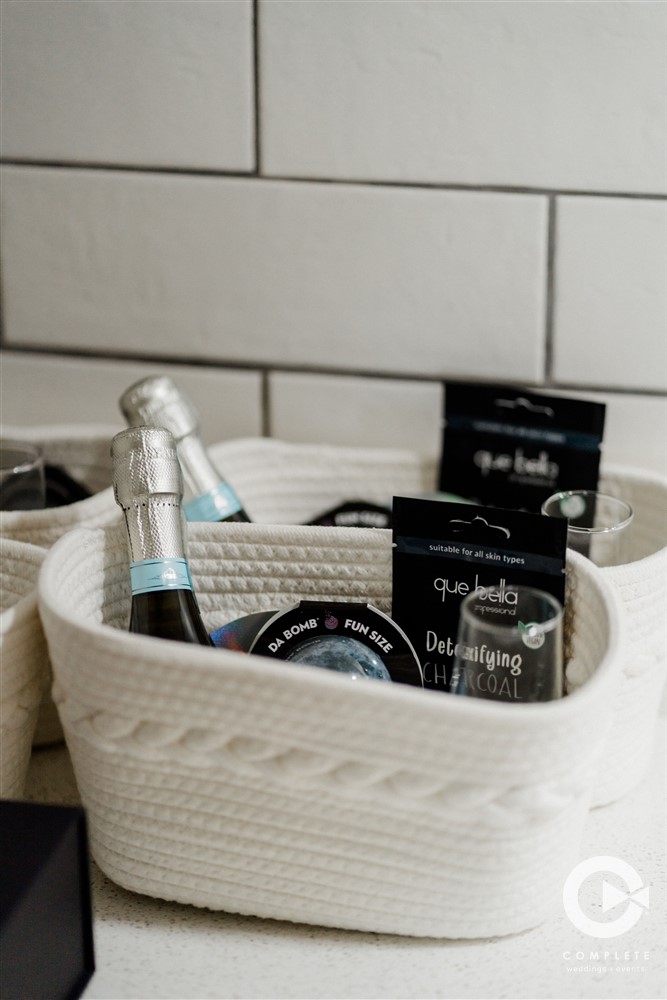 custom gifts for wedding party with champagne
