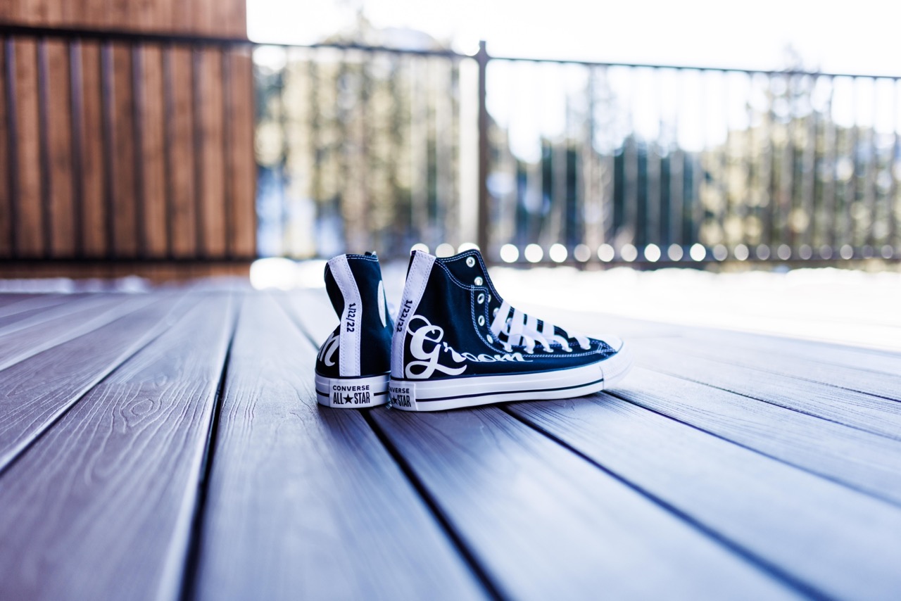 groom shoes