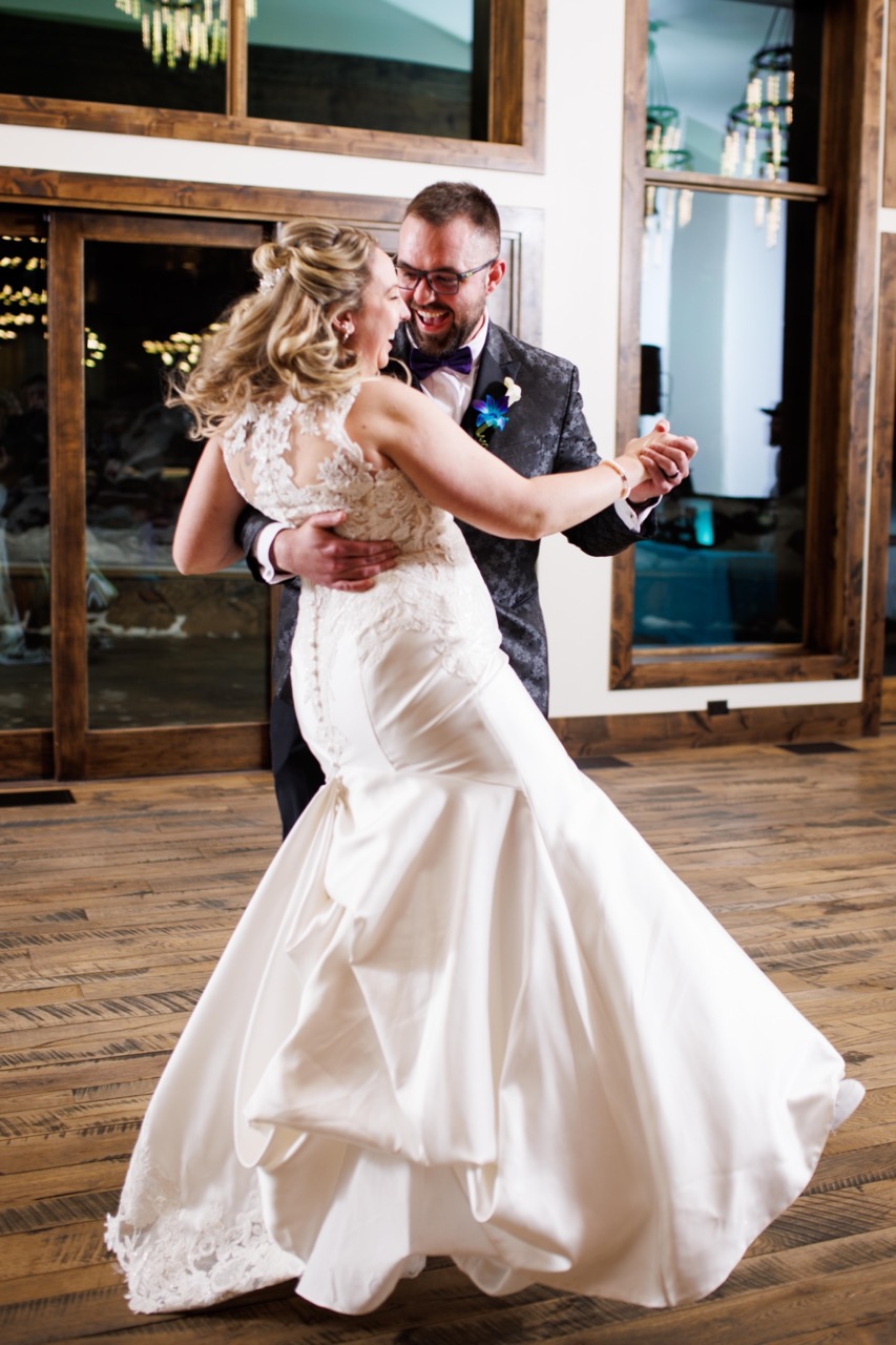 bride and groom first dance